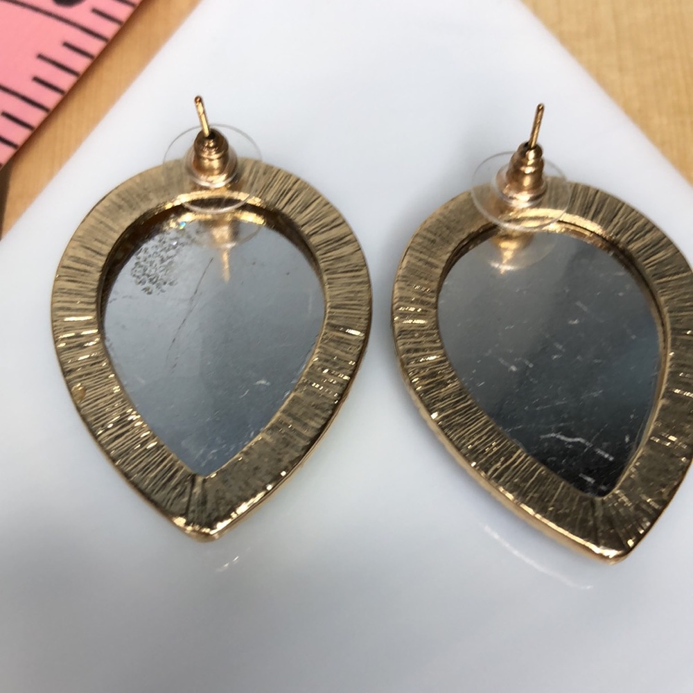 Multicolored tear drop earrings - Picture 3 of 4